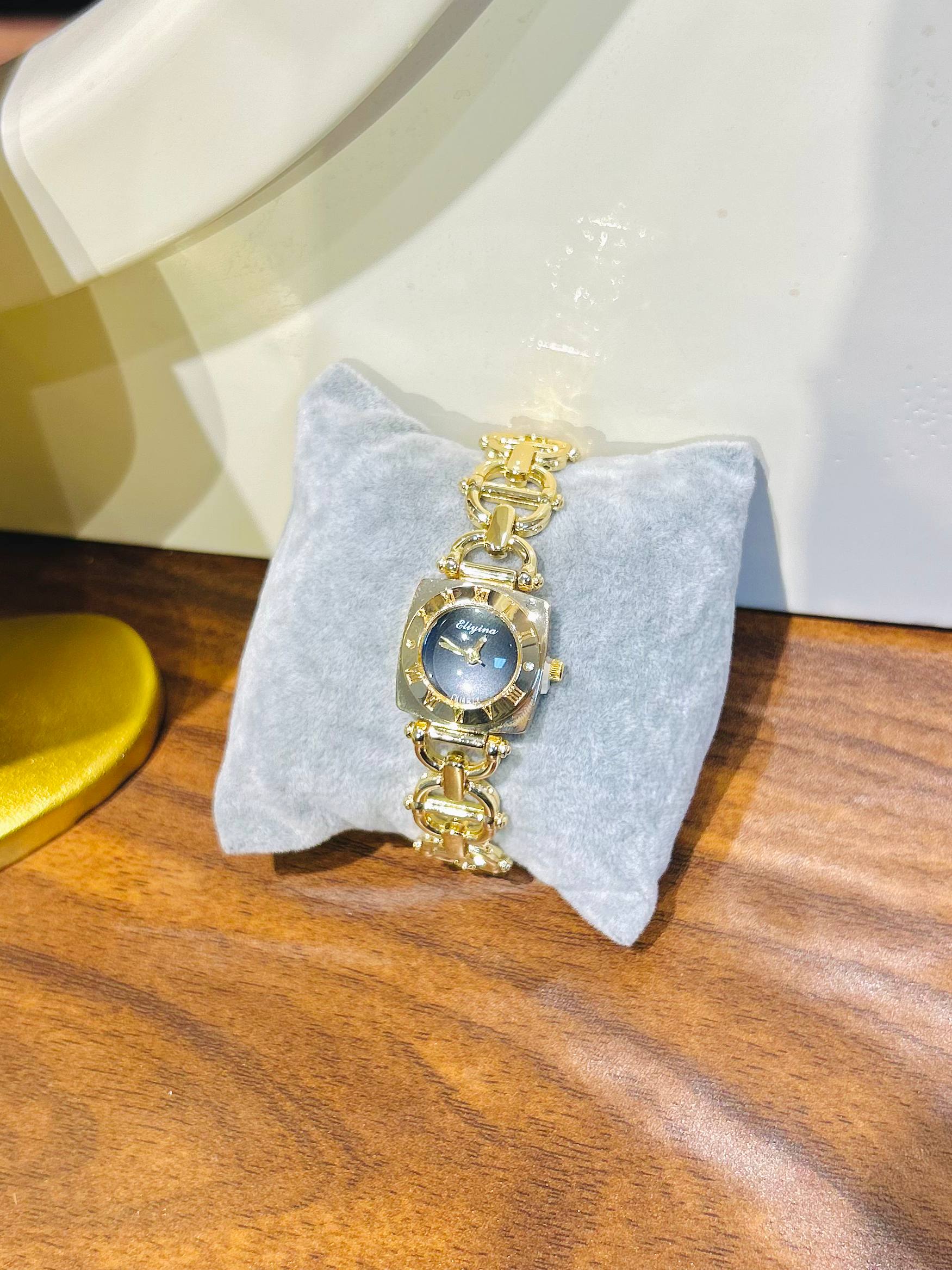Watch gold plated Ay