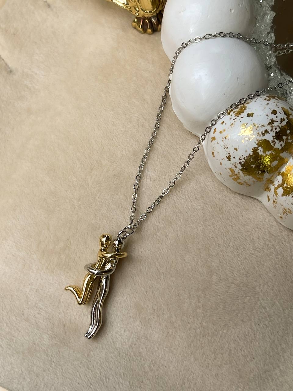 Necklace  hugs