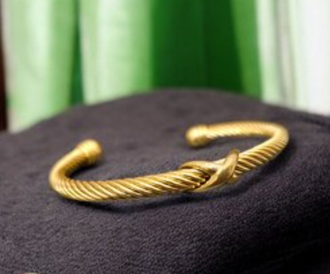 Gold thick bangle