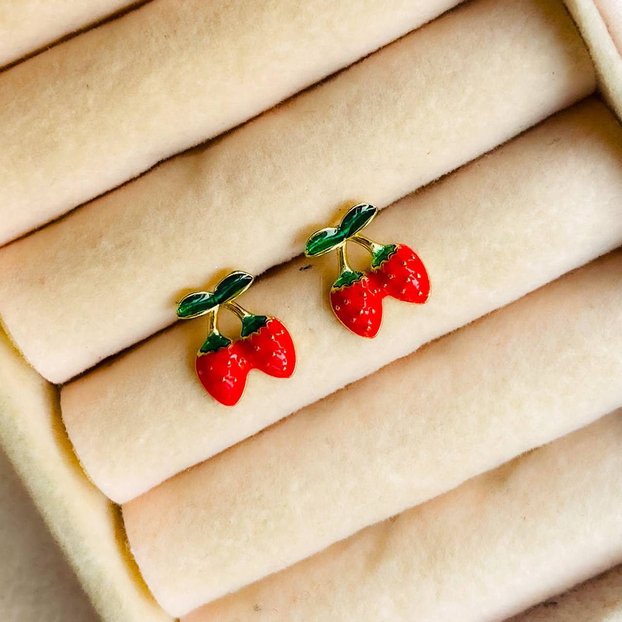 Twins strawberry earing