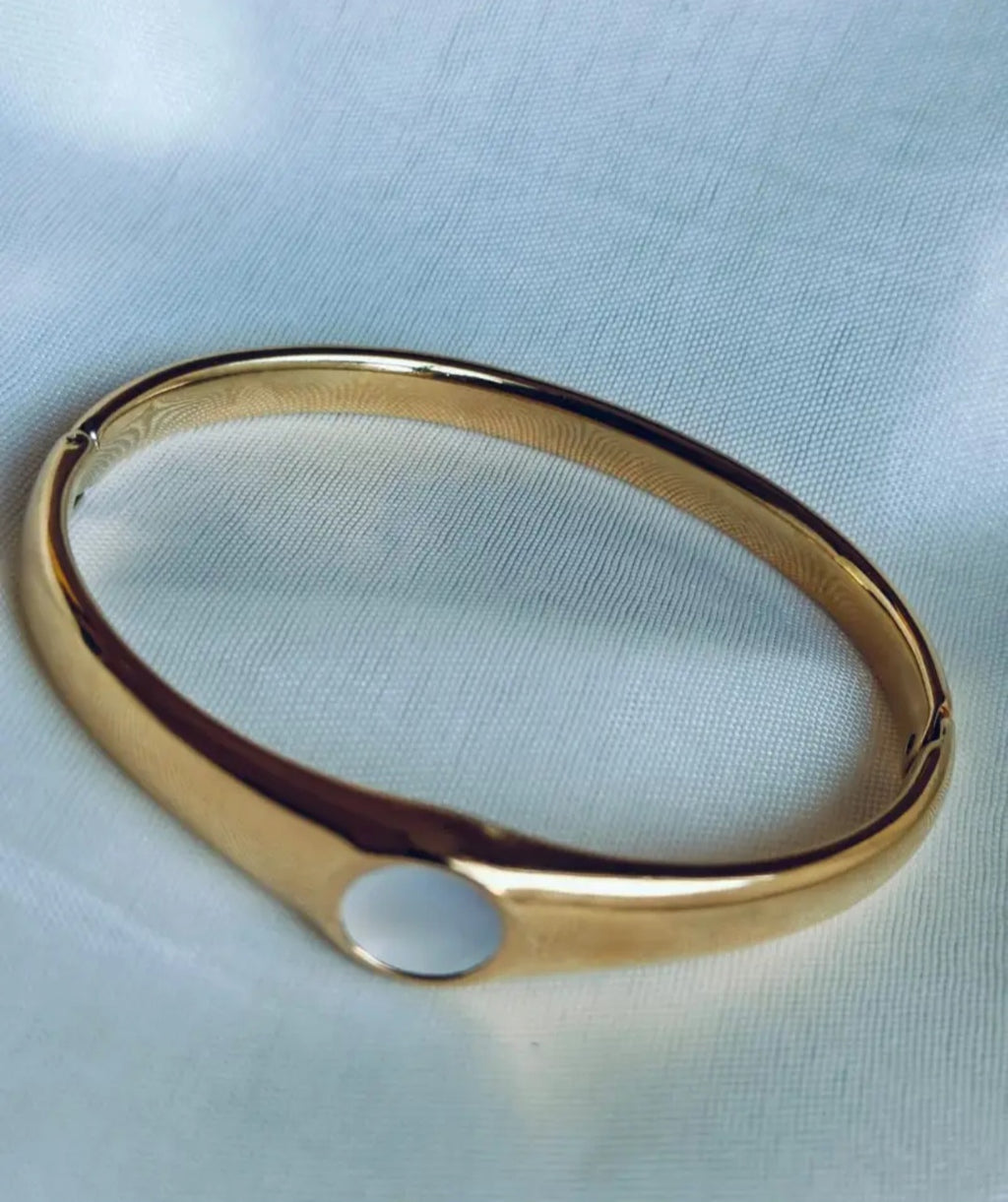 Bangle with white stone