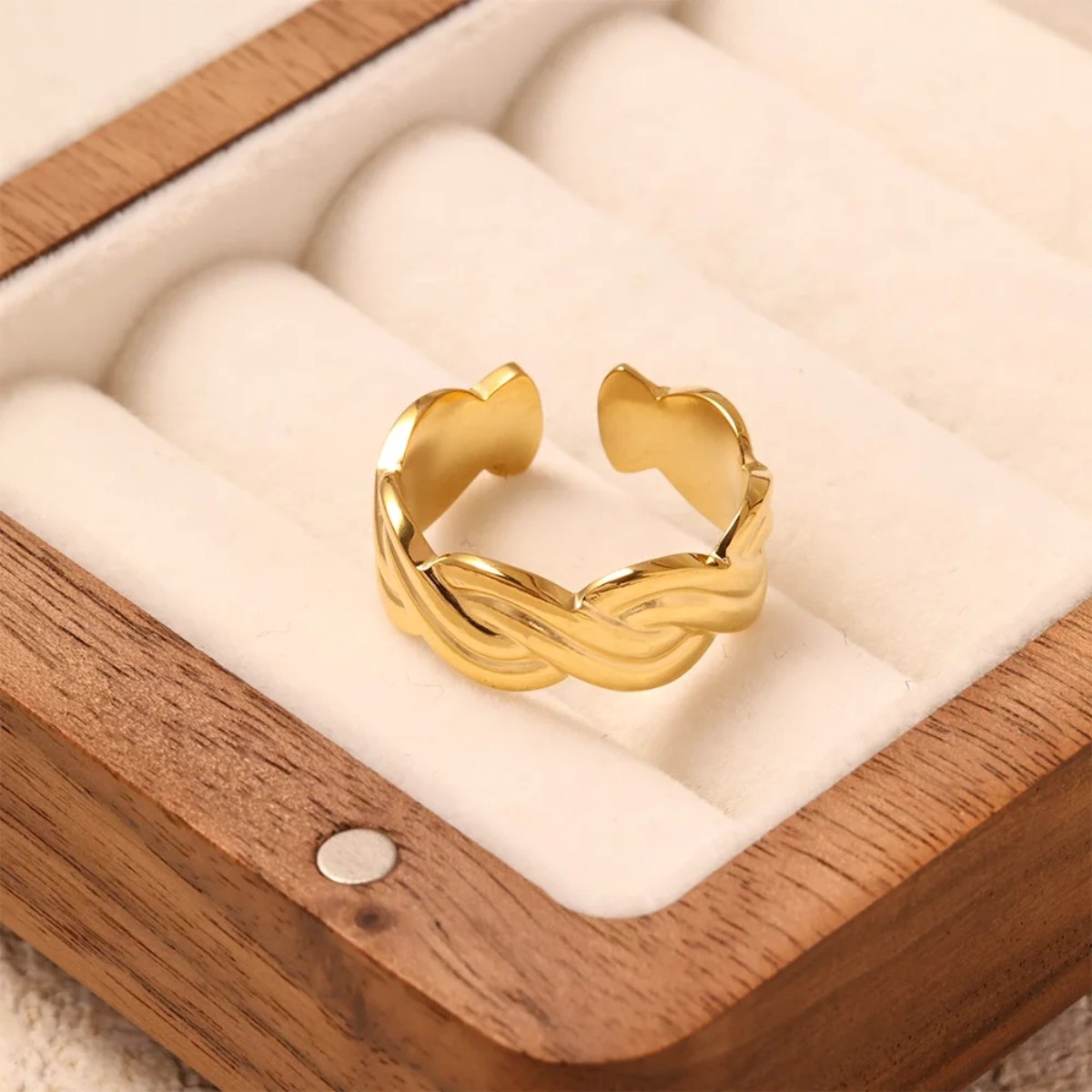Ring Mo