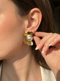 Earing Se