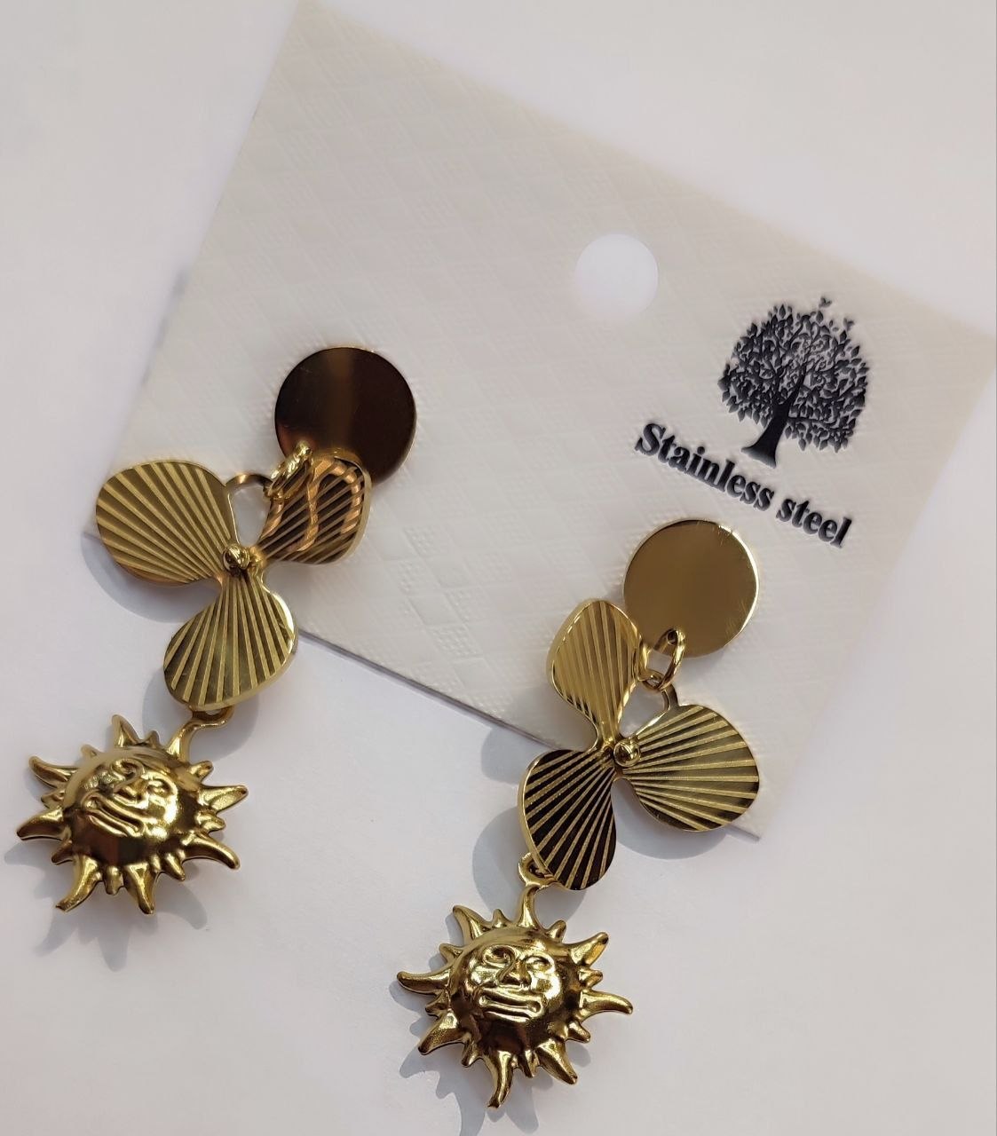 Earing gt