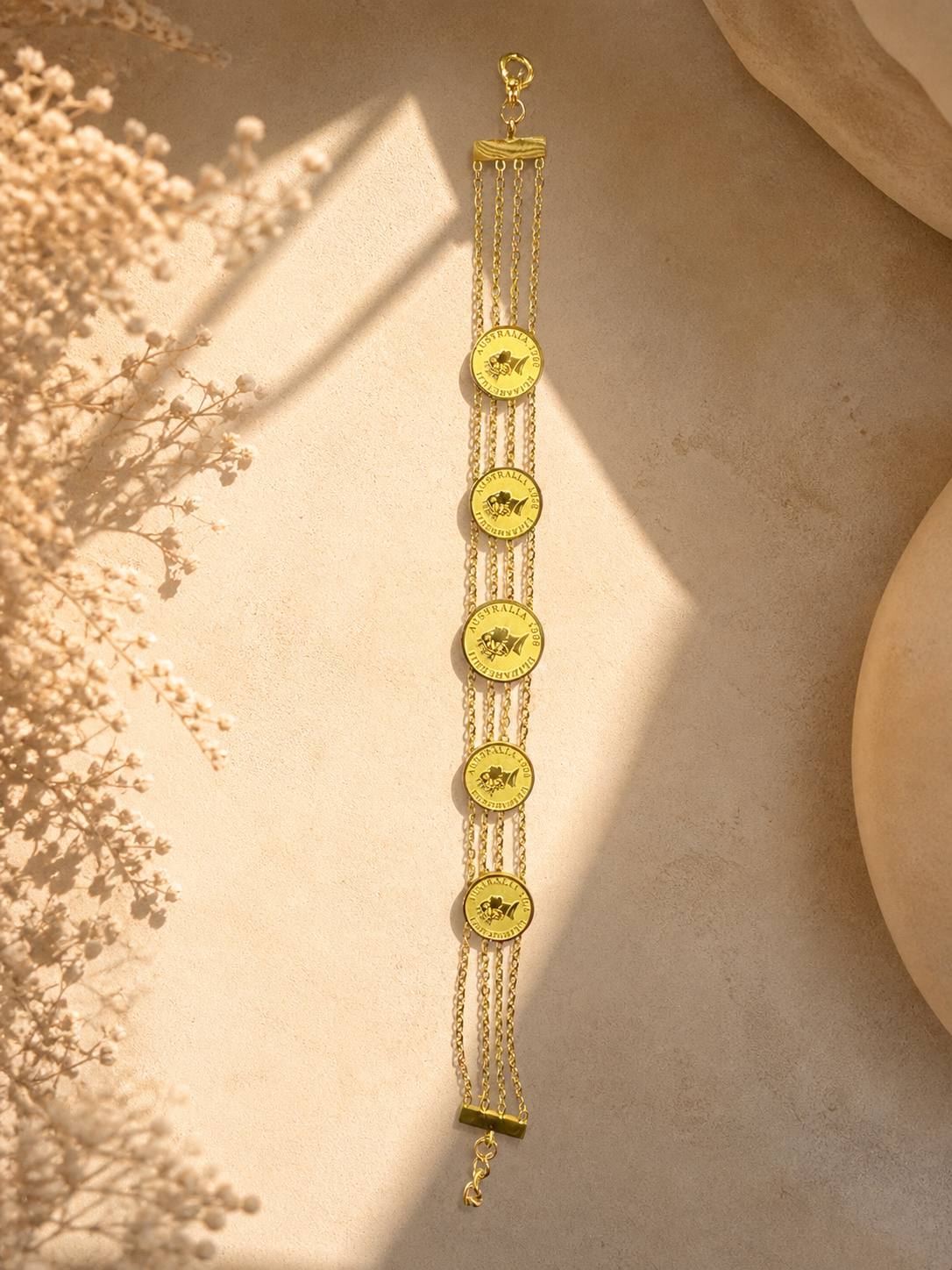 Queen Bracelet j