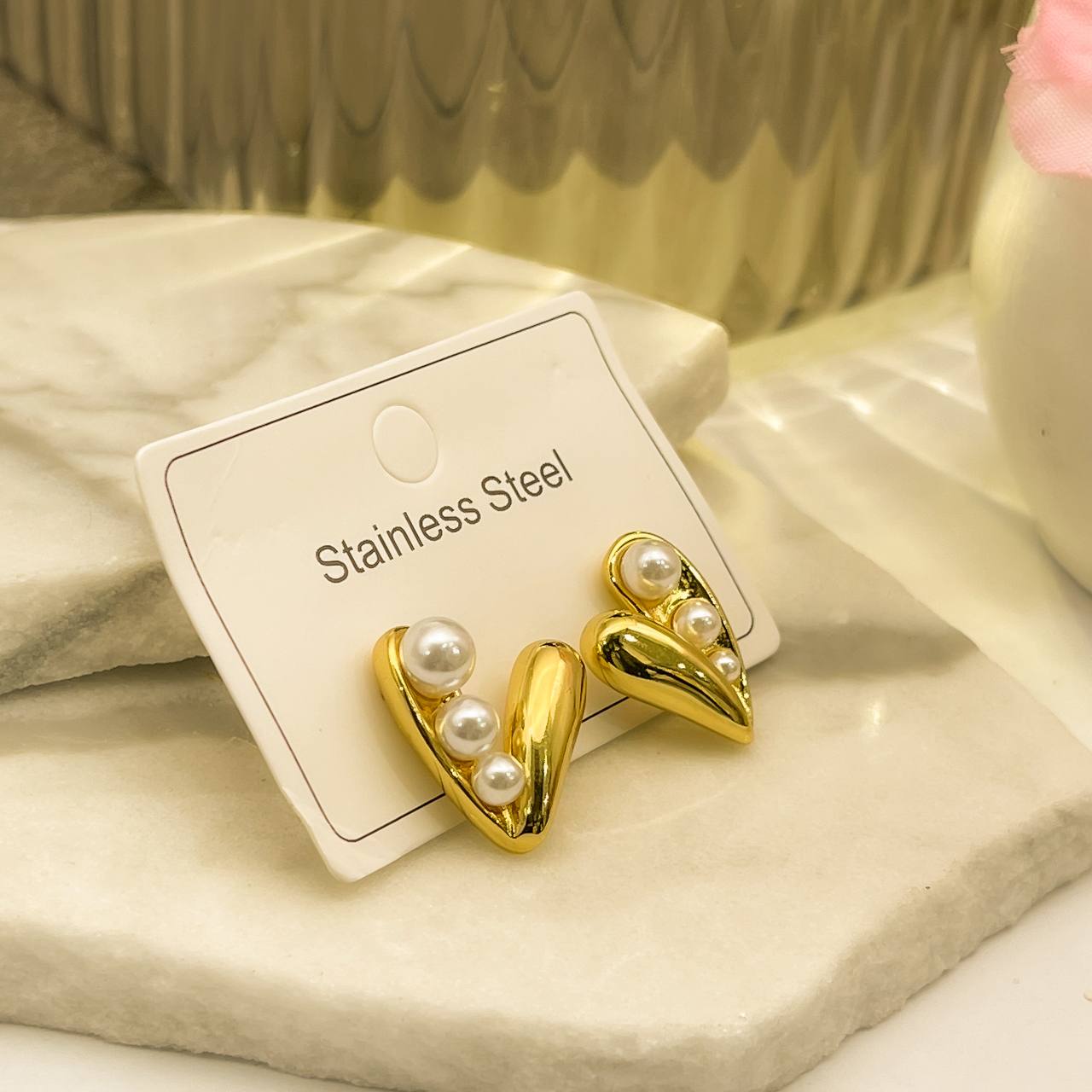 Earing heart
