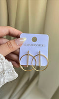 Earing ME