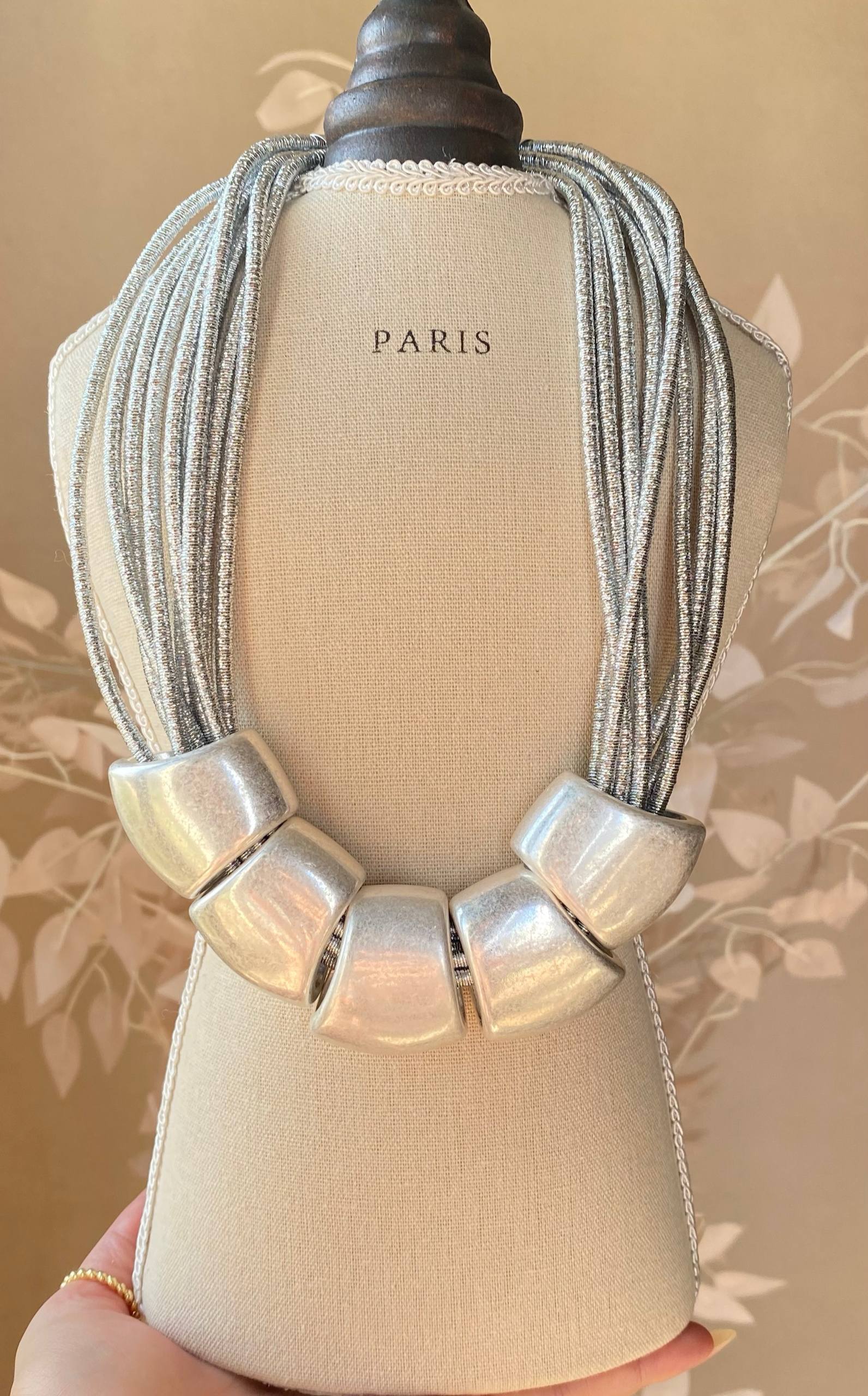 Necklace Lol