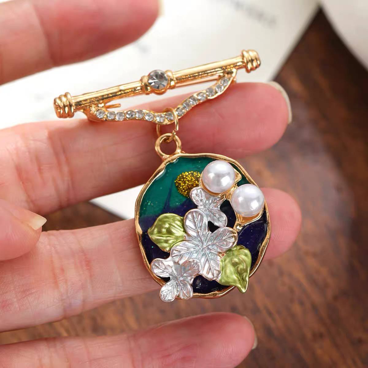 Preal Brooch B