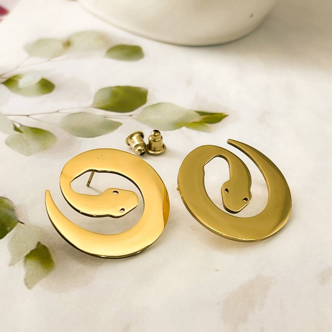 Snake earing
