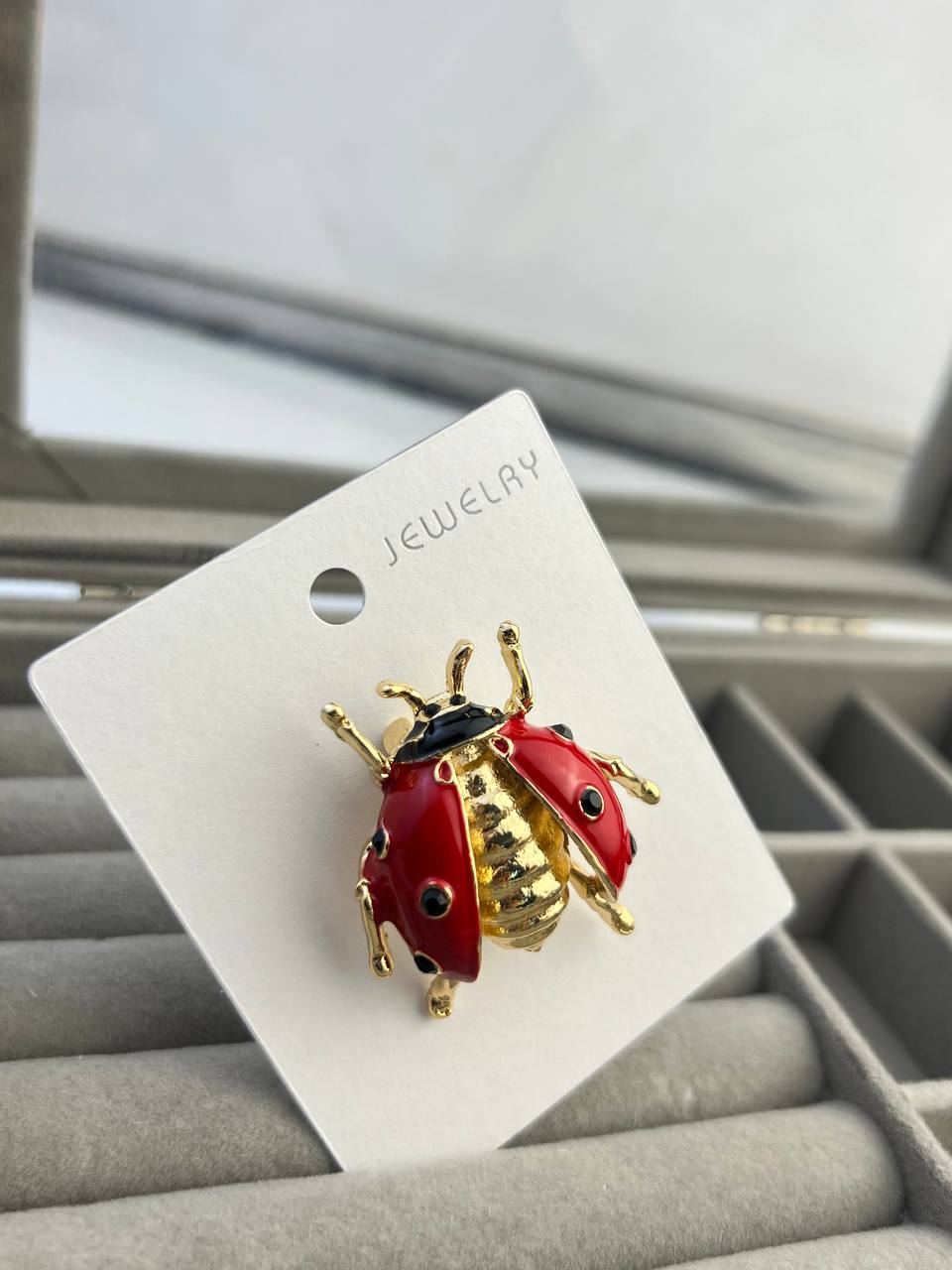 Brooch Mic