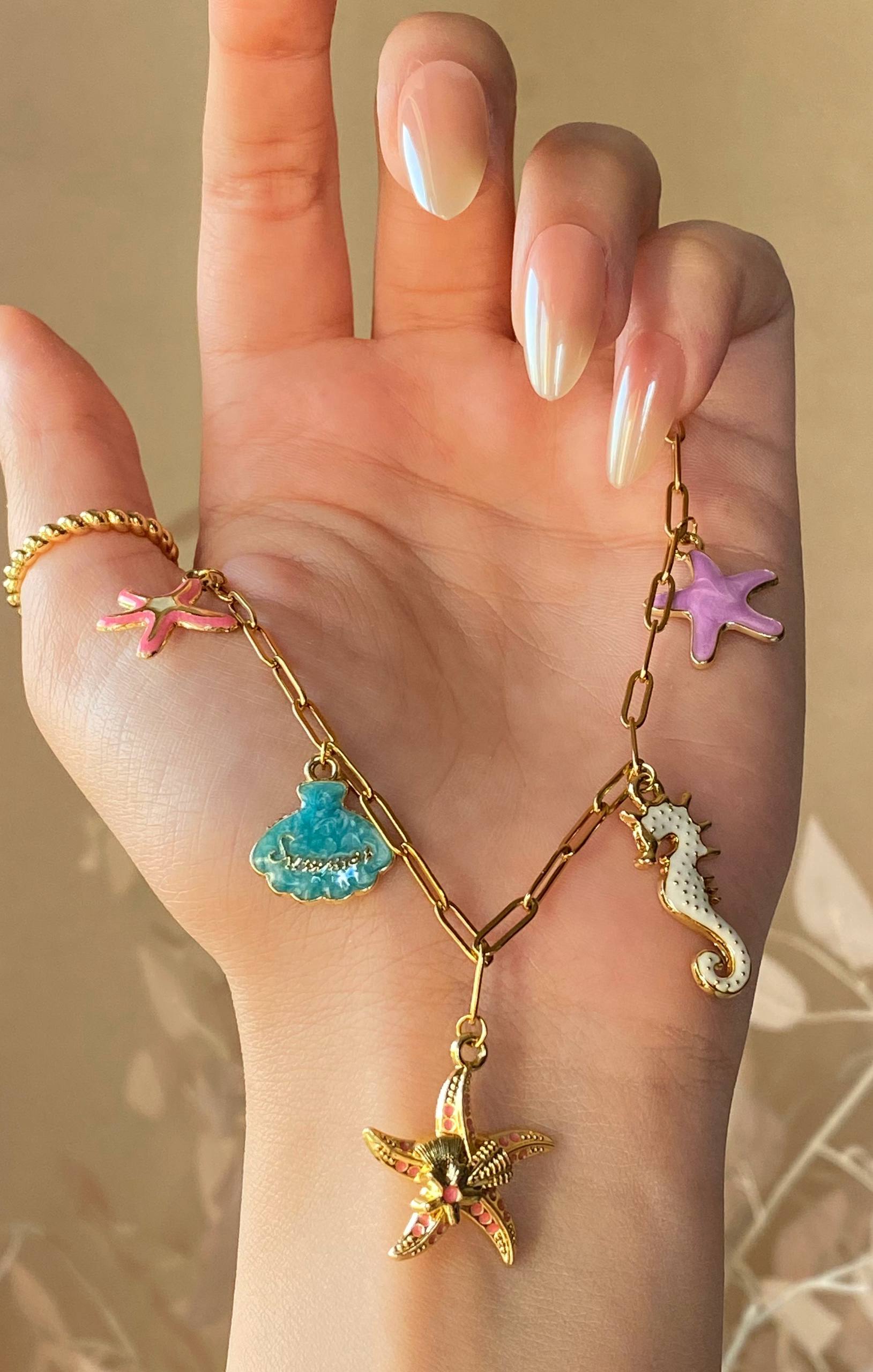 Necklace Lol